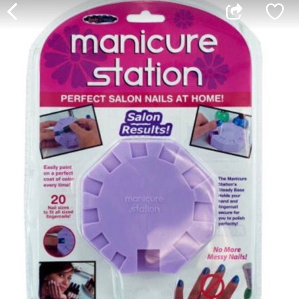 Manicure station